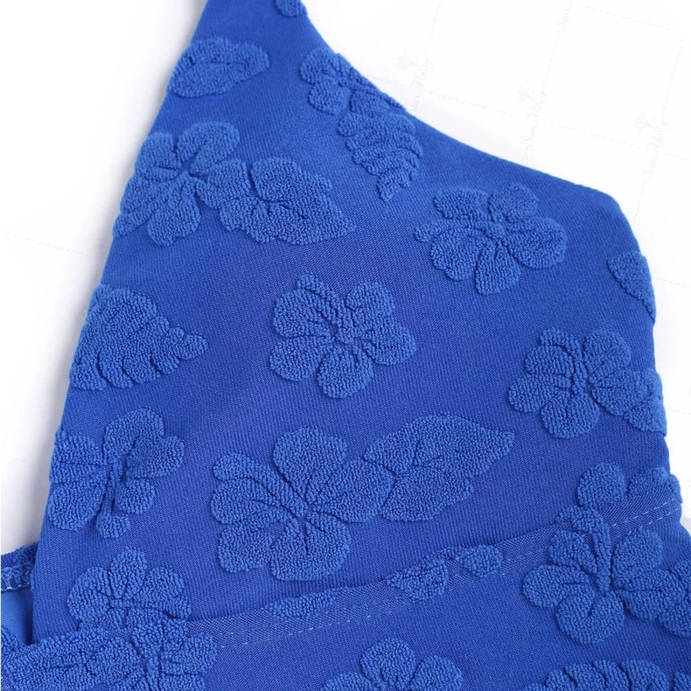 Elegant Blue Floral Bikini Set - Picture 3 of 10